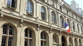 La mairie du 2ème arrondissement, rue de la Banque