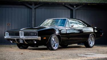 Cette Dodge Charger est identique à celle utilisée dans le film Bullitt, à côté de la Ford Mustang de Steve McQueen.