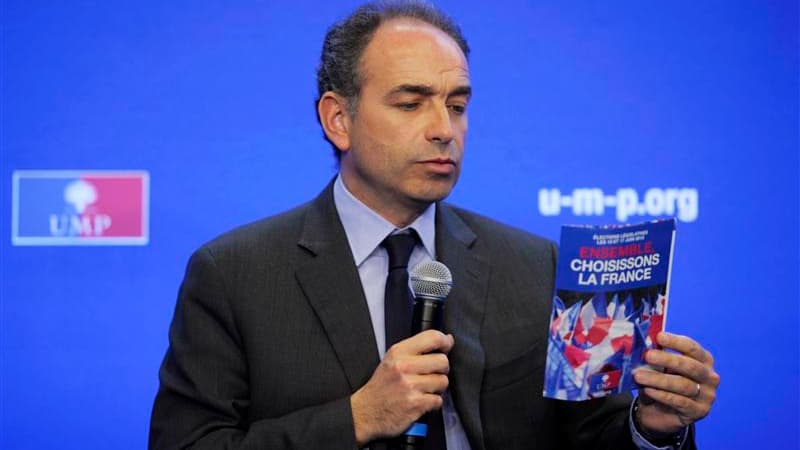 Jean-François Copé a confirmé mercredi que tout élu UMP qui se rallierait au Rassemblement bleu Marine serait exclu du mouvement. /Photo prise le 16 mai 2012/REUTERS/Philippe Wojazer