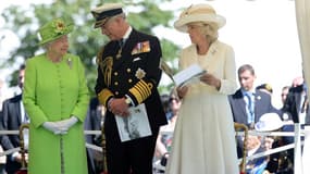 Charles III, Camilla Parker Bowles et Elizabeth III à Bayeux en 2014 pour les 70 ans du débarquement.