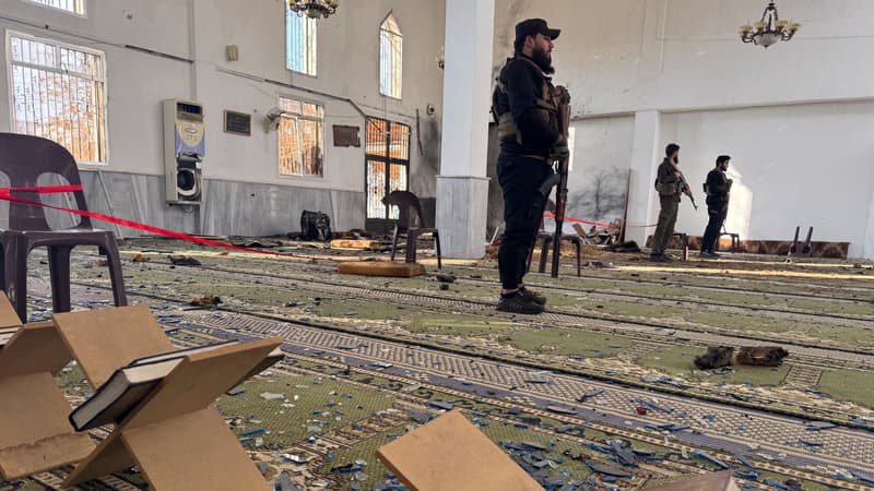 Huit morts dans une explosion dans une mosquée en Syrie, les autorités dénoncent une "tentative désespérée" pour déstabiliser le pays