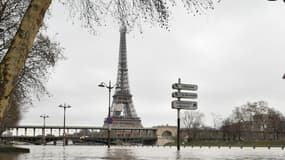 La Seine est en crue.