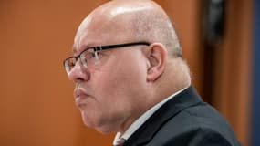 Le ministre allemand de l'Economie Peter Altmaier attend le début d'une réunion du gouvernement, le 15 juillet 2020 à Berlin