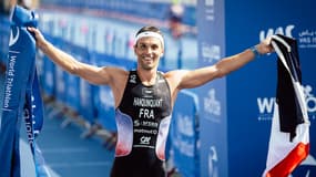 Alexis Hanquiquant lors des Mondiaux de para-triathlon en novembre 2022