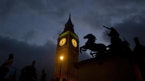 La tour de l'Horloge, qui abrite depuis plus de 150 ans la célèbre cloche "Big Ben" au palais de Westminster à Londres, va devenir la tour Elizabeth, nouvel hommage à la reine d'Angleterre pour le 60e anniversaire de son accession au trône. /Photo prise l