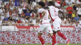 Maghnes Akliouche aux côtés de Denis Zakaria, 8 août 2025