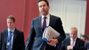 Jeroen Dijsselbloem, le président de l'Eurogroupe, a vivement critiqué le projet de budget français, mais aussi l'absence de réforme en Allemagne.