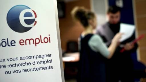 François Hollande n'a que peu de possibilités pour gagner son pari sur la courbe du chômage.