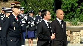 Alain Zabulon avec Manuel Valls lors d'une cérémonie officielle.