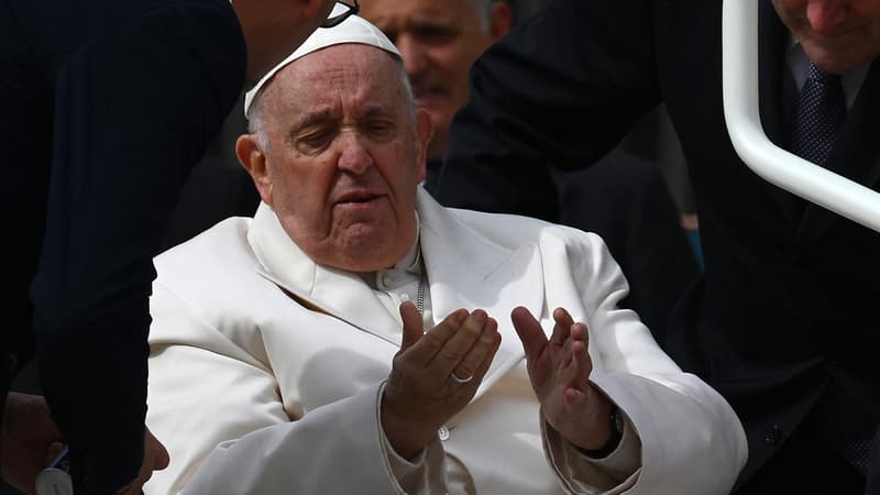 Vatican: le pape François souffre d'une bronchite infectieuse et répond bien au traitement