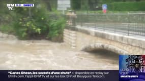 Inondations dans les Alpes-Maritimes: les routes aux alentours de Biot sont coupées pour éviter que les voitures soient piégées