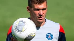 Nicolas Douchez nouveau gardien du RC Lens.