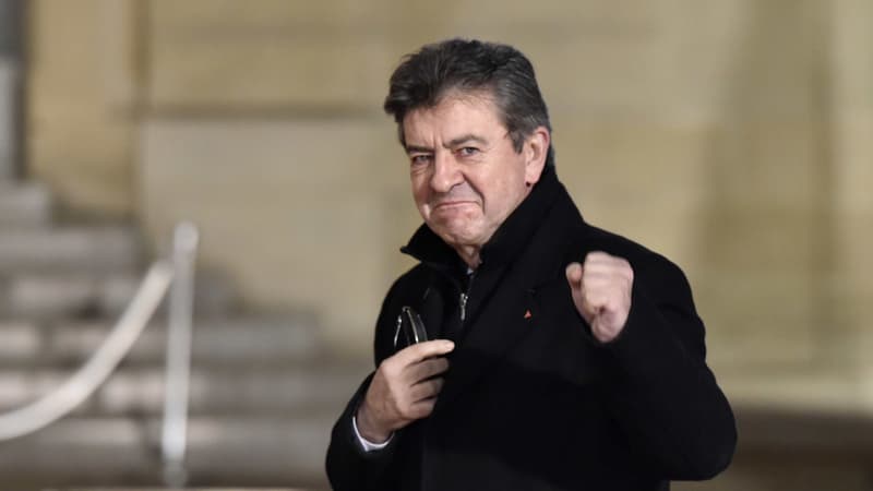 Jean-Luc Mélenchon à son arrivée à l'Eysée pour le dîner en l'honneur du président cubain.