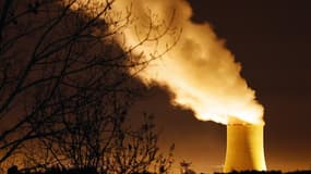 Les fonctions vitales des réacteurs nucléaires français doivent être mieux protégées pour pouvoir résister à tous les risques de catastrophes naturelles mais aucun réacteur en particulier ne mériterait d'être fermé aujourd'hui, a déclaré à Reuters Jacques