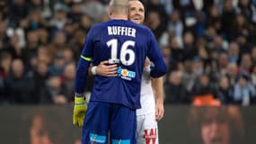 Ruffier discute avec Germain