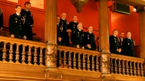 Les pompiers de Paris ont été faits citoyens d'honneur par le Conseil de Paris.
