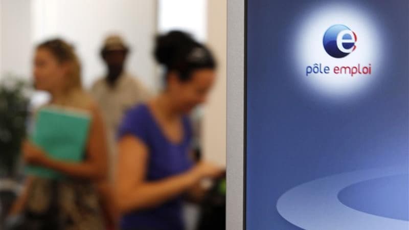 La Cour des comptes envisage, par exemple, de plafonner les indemnités des plus hauts salaires