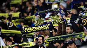 Des supporters de Fernerbahce à Istanbul le 8 mars 2015