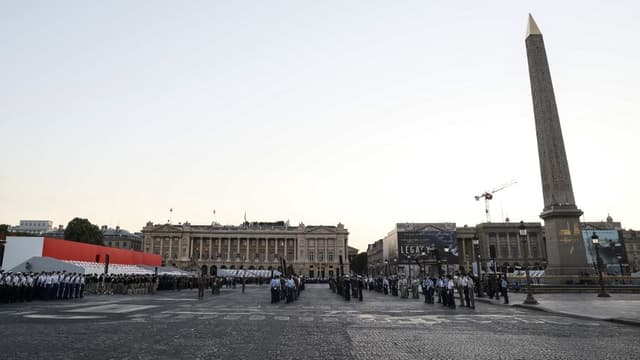 Les répétitions de la cérémonie militaire qui doit se tenir le 14 juillet.