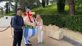 La photo avec Obélix, au Parc Astérix