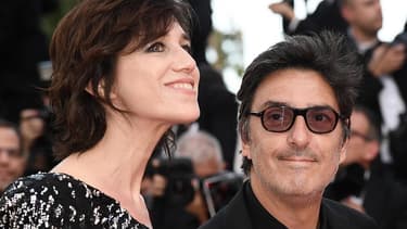 Charlotte Gainsbourg et son compagnon Yvan Attal, le 21 mai 2017 au festival de Cannes.
