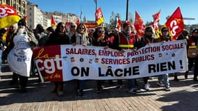 Le cortège de la manifestation contre la réforme des retraites s'est élancé depuis le Vieux-Port aux alentours de 10h30 ce mardi 7 février. 