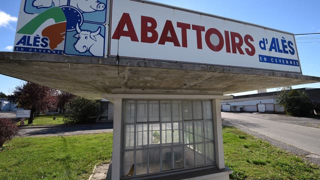 Vue de l'entrée des abattoirs.