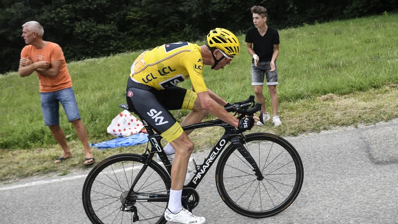 Christopher Froome a joué des coudes pour rappeler à ses poursuivants qui était le maillot jaune.