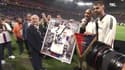 OL 3-0 Reims : Aulas ému aux larmes, les images de l'hommage du Groupama Stadium