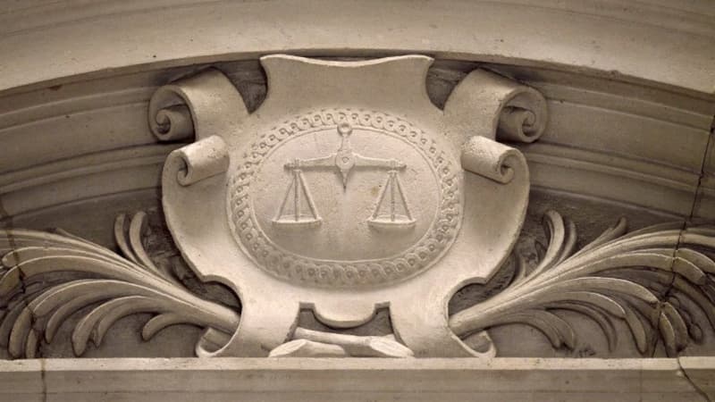 Le tribunal correctionnel de Bordeaux a condamné le voyeur à 5.000 euros d’amende, dont 3.000 euros avec sursis.