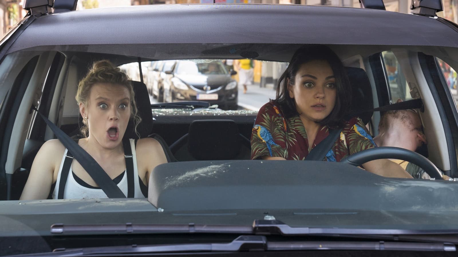 Kate McKinnon, Mila Kunis et Kev Adams Kate McKinnon, Mila Kunis et Kev Adams