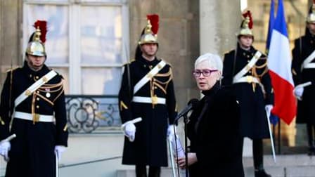 L'ancienne ministre de la santé Elisabeth Hubert a remis un rapport à Nicolas Sarkozy pour tenter d'enrayer la désertification médicale en France. /Photo prise le 26 novembre 2010/REUTERS/Jacky Naegelen