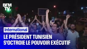 Le président tunisien s'accorde le pouvoir exécutif, ses partisans et ses opposants dans la rue