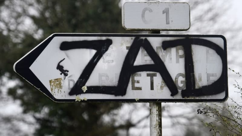 Les zadistes attendent "un geste d'apaisement" du gouvernement après avoir déposé des projets agricoles nominatifs à la préfecture.