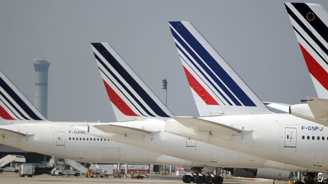 L'ensemble des syndicats d'Air France a accepté le texte encadrant pour les cinq années à venir les conditions d'emploi des hôtesses et stewards de la compagnie. (image d'illustration)