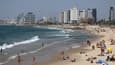 Une plage de Tel Aviv, le 6 août 2022