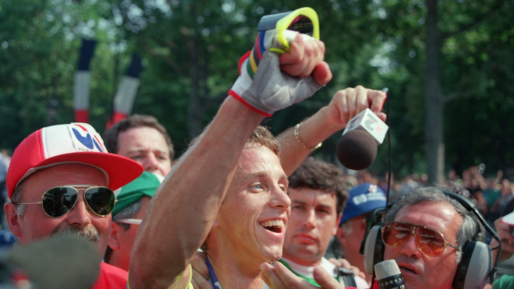 Greg LeMond après sa victoire sur le Tour de France 1989 pour huit secondes Greg LeMond après sa victoire sur le Tour de France 1989 pour huit secondes