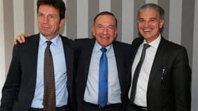 Pierre Gattaz (au centre) reste le seul candidat à la succession de Laurence Parisot à la tête du Medef à la suite du ralliement de ses deux rivaux Geoffroy Roux de Bézieux (à gauche) et Patrick Bernasconi, qui deviendront vice-présidents de l'organisatio