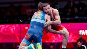Zelimkhan Khadjiev lors de sa demi-finale des championnats d'Europe de lutte - le 07/04/2024
