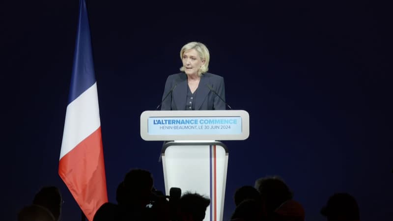 Législatives: Marine Le Pen estime que 