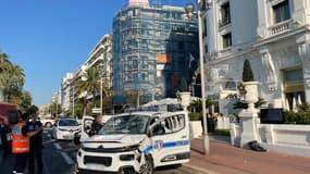 Un accident impliquant un véhicule de la police municipale et une autre voiture s'est produit ce mercredi matin sur la Promenade des Anglais à Nice.