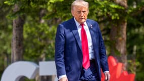 Le président américain Donald Trump arrive au sommet du G7 au Pomeroy Kananaskis Mountain Lodge à Kananaskis, Alberta, Canada, le 16 juin 2025.