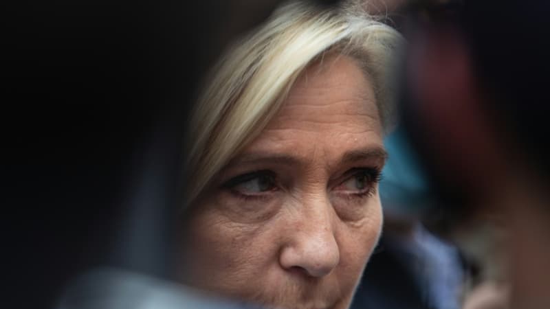 Pourquoi l'offensive russe dans le Donbass met de nouveau Marine Le Pen en porte-à-faux