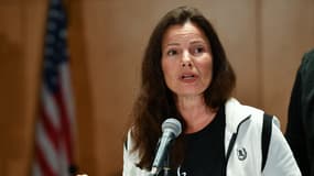 Fran Drescher lors de son discours d'annonce de la grève des acteurs, le 13 juillet 2023 à Los Angeles