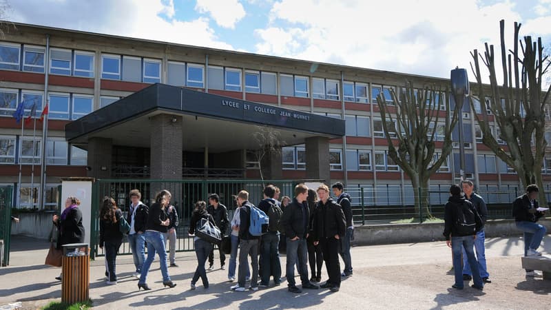 L'allocation de rentrée scolaire va augmenter de 25 % dès la rentrée prochaine.