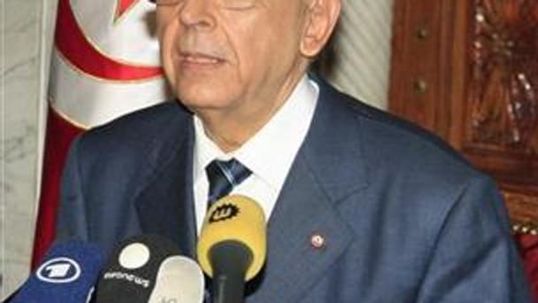 Mohamed Ghannouchi demande aux Tunisiens de reprendre le travail