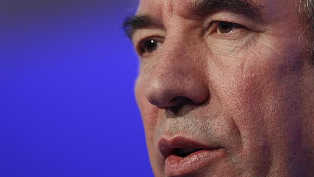 Le Parti socialiste appellerait à voter pour François Bayrou dans le cas où le dirigeant centriste serait confronté à un duel avec l'UMP au second tour des élections législatives dans son fief des Pyrénées-Atlantiques, a déclaré mardi Martine Aubry sur BF