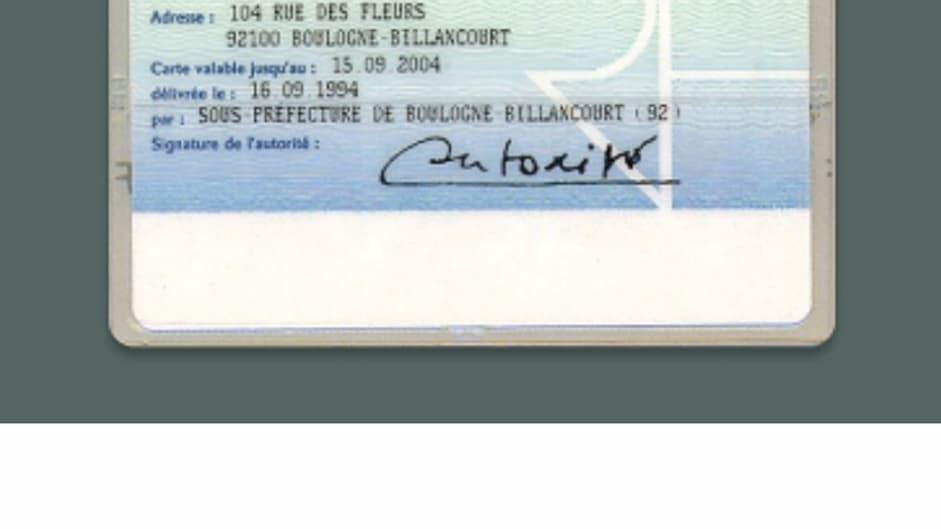 Après la face avant, au tour de la face arrière. Après la face avant, au tour de la face arrière.