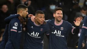 Achraf Hakimi avec Kylian Mbappé et Lionel Messi