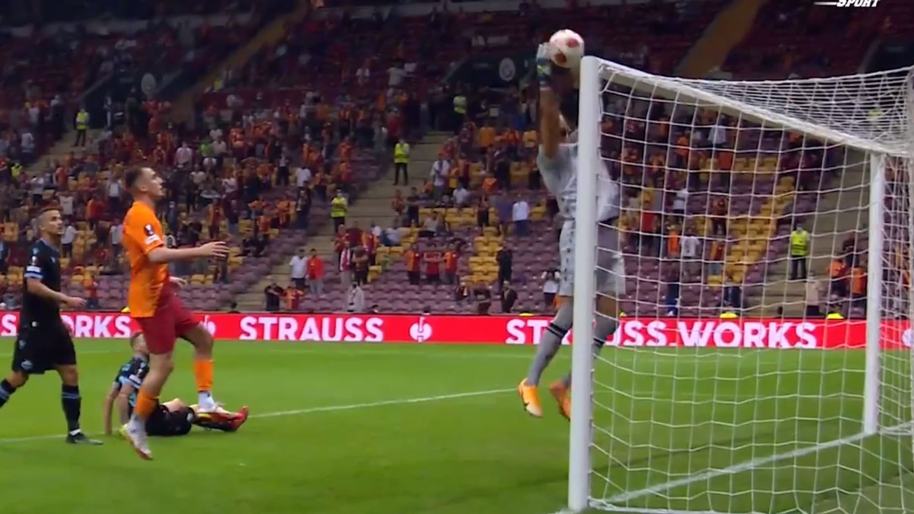 L'erreur de Thomas Strakosha L'erreur de Thomas Strakosha